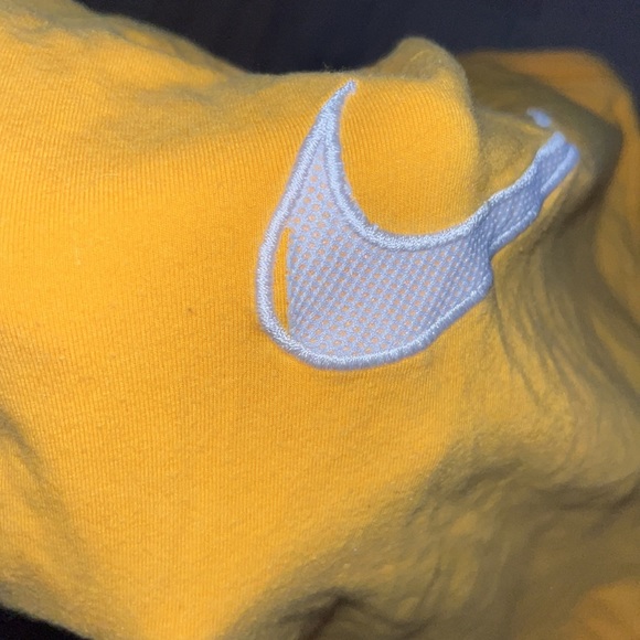 Vintage Gray Nike Tag Embroidered Swoosh Workout Tank Top - Picture 4 of 7